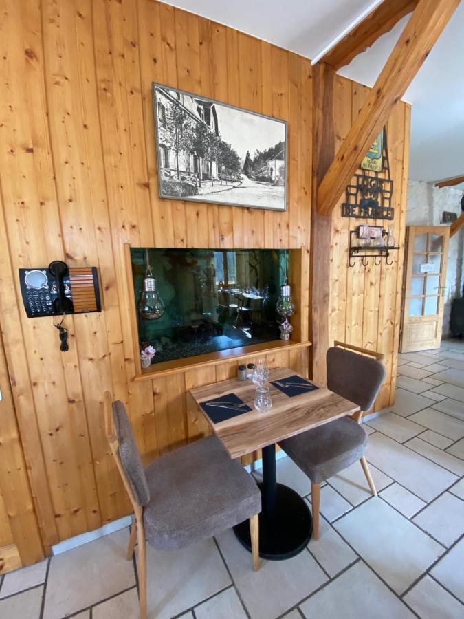 Hotel Restaurant Des Lacs Chaux-des-Crotenay Екстериор снимка